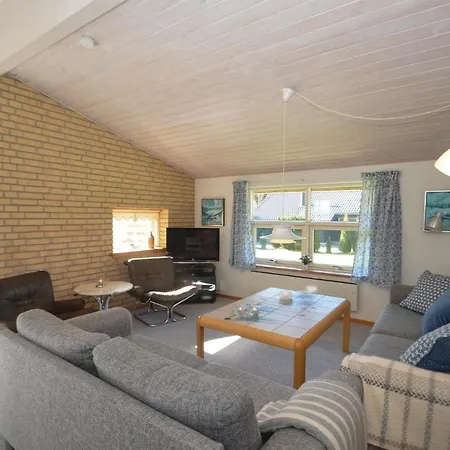 Casa vacanze Stunning In Vaeggerlose With Kitchen *